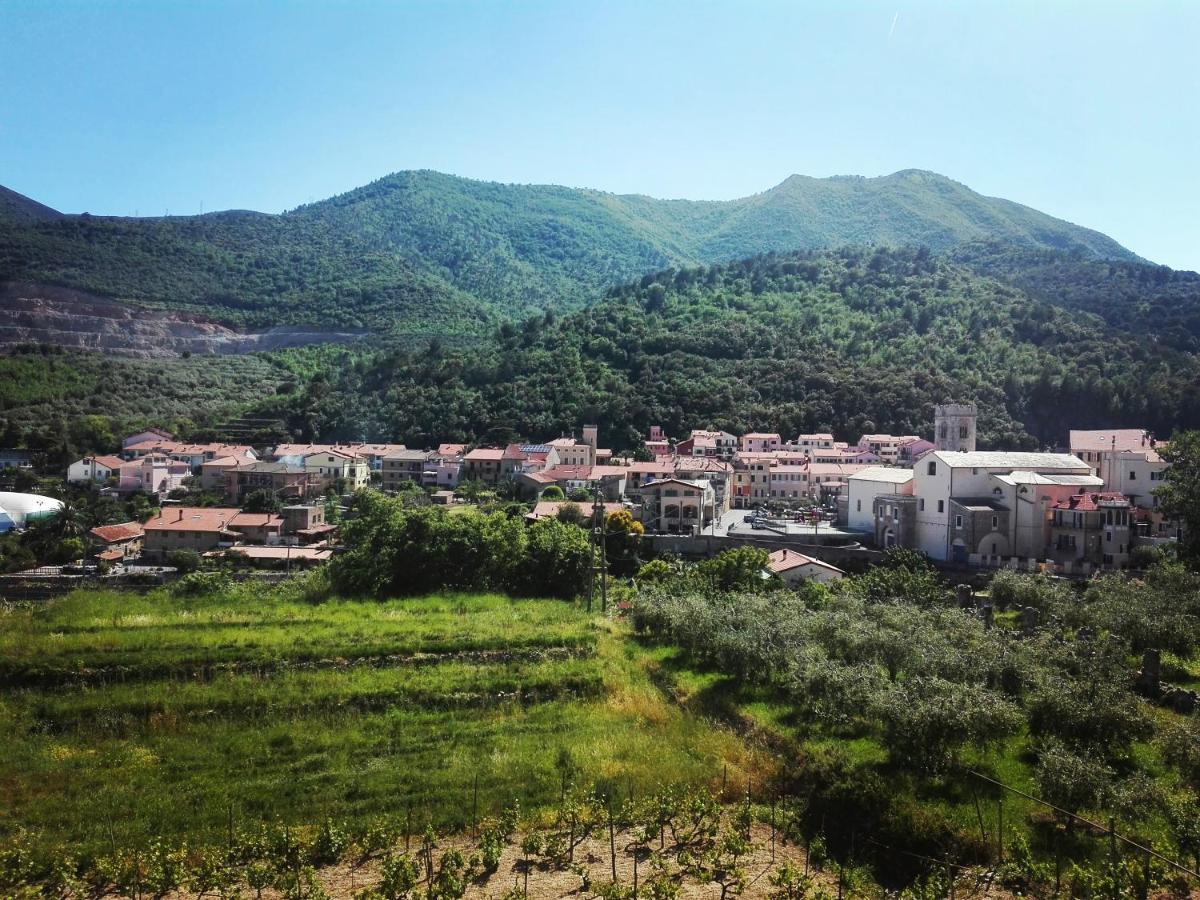 Appartamento San Martino Toirano Exteriör bild